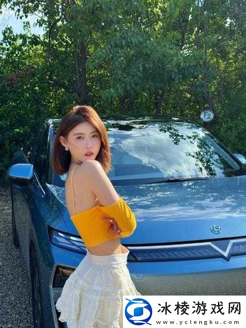 聂小雨身材特点：婀娜多姿曲线迷人