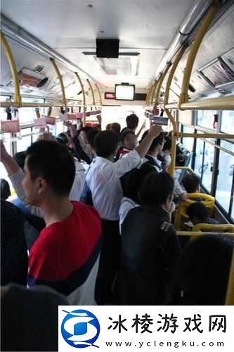 公交车多人被-H-吃产卵药