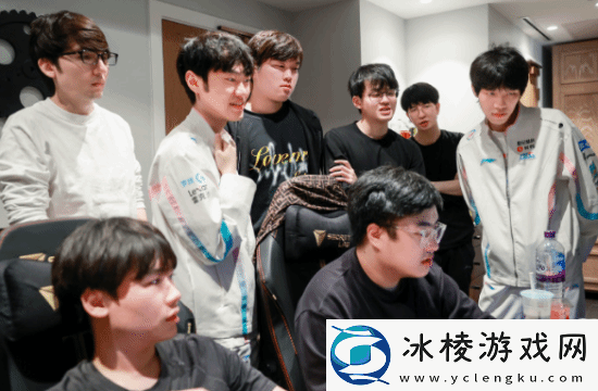 友热议：BLG原班人马再战一年可能性多大