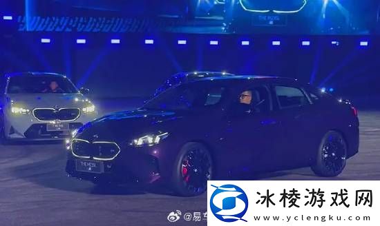 国产M性能轿跑宝马M235L首发全球首发-轴距加长110mm