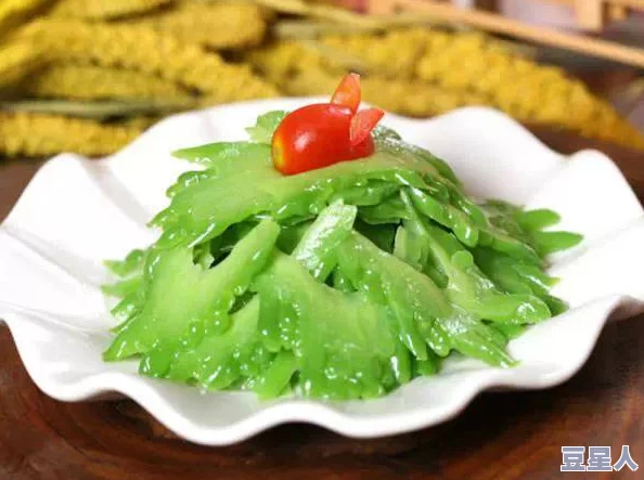 苦瓜1314：深入探讨苦瓜的营养价值及其在健康饮食中的重要性与影响力