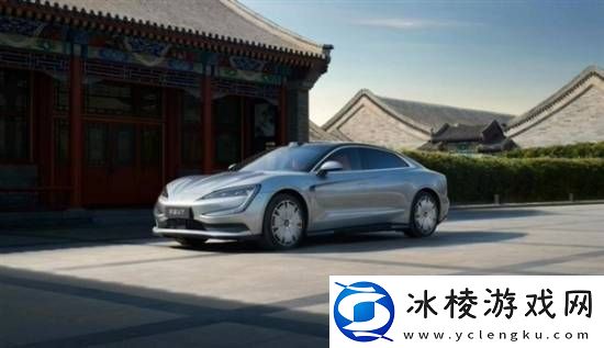 比亚迪首款百万级轿车仰望U7内饰曝光！延续U8设计