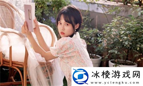 赵丽雅正搭公交车准备回家：在城市喧嚣中寻找片刻宁静与思绪的释放