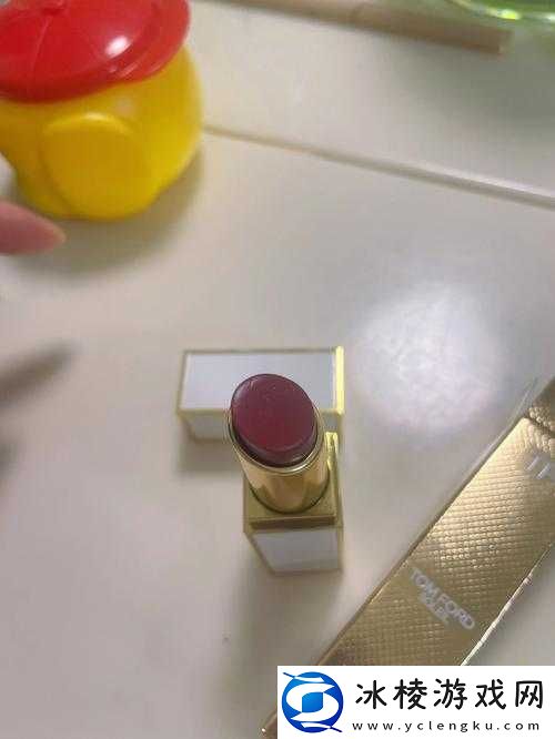 口红刚进门就听见发生了什么