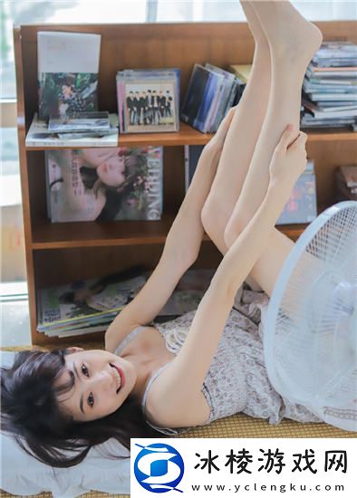 一边下奶一吃敷视频好几个人火速出圈-友：内容接地气让人直呼过瘾！