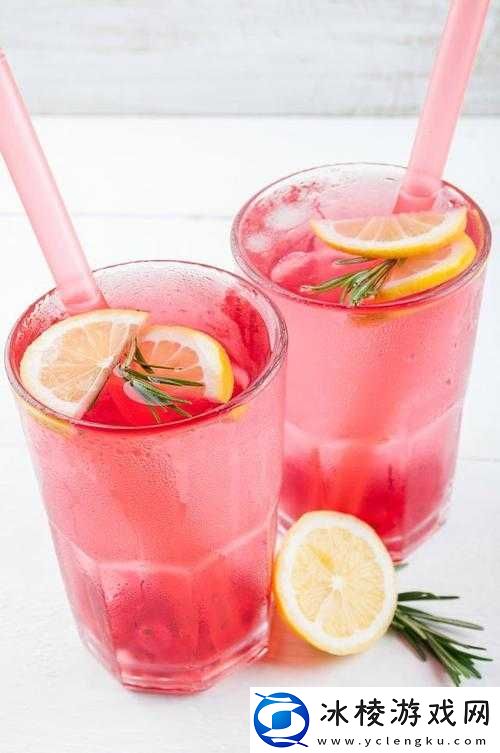 幸福宝草莓丝瓜芭乐鸭脖：成人世界的别样乐趣