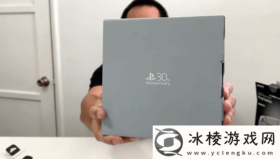 有人提前拿到PS5