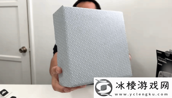 有人提前拿到PS5