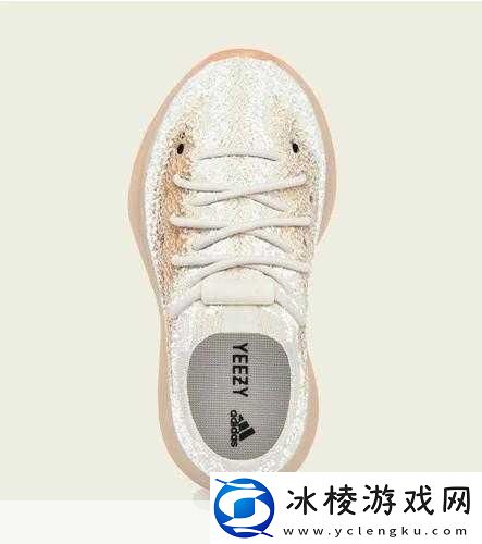 Yeezy-380蜜桃粉和白色：1.-蜜桃粉与纯白的完美碰撞：Yeezy-380新体验