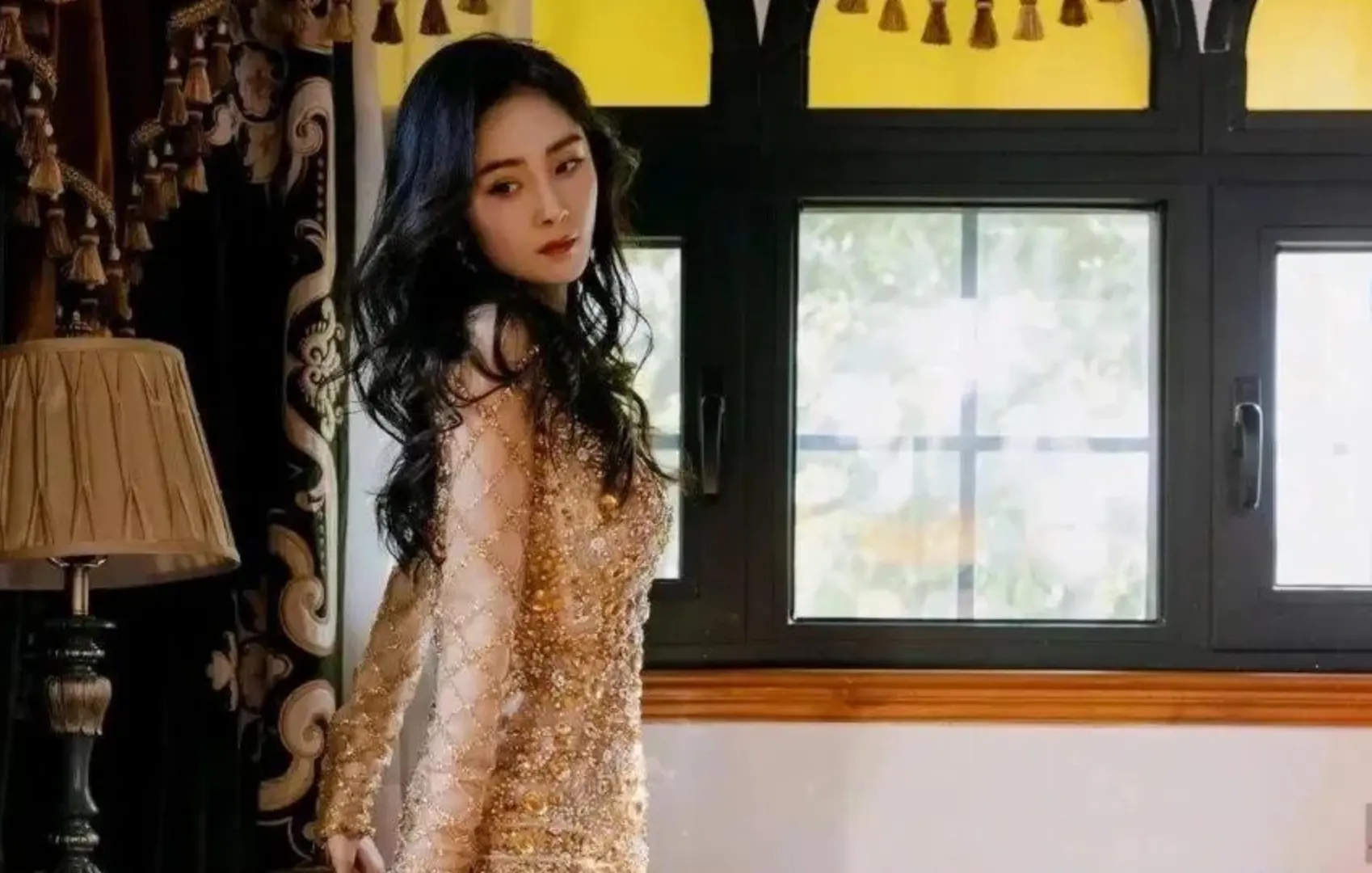 杨幂ai换脸替换造梦视频什么梗-ai换脸杨幂被C可以冲的视频实情