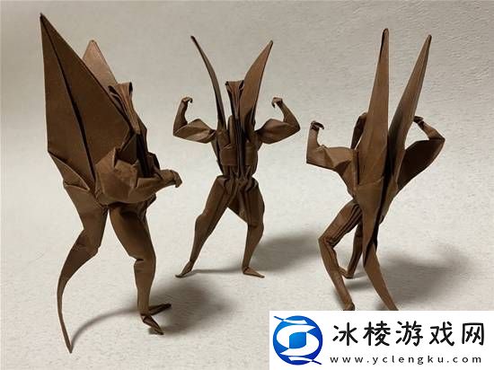 日本折纸仙人折出“鹤星人”