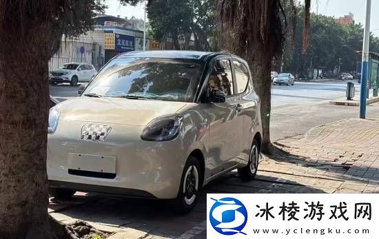 五菱宏光MINIEV三门版谍照曝光!设计Q萌可爱