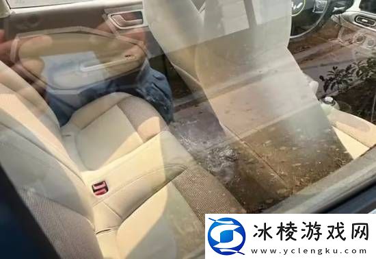 五菱宏光MINIEV三门版谍照曝光!设计Q萌可爱