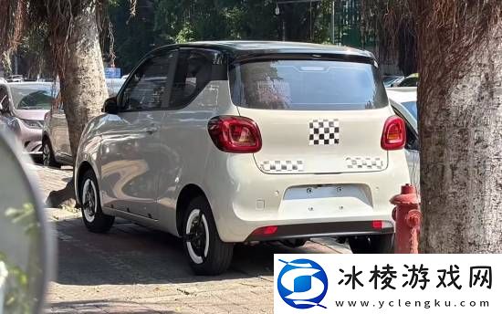 五菱宏光MINIEV三门版谍照曝光!设计Q萌可爱