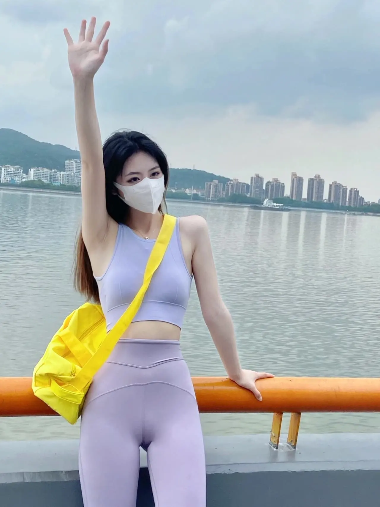 练瑜伽了一道缝什么梗