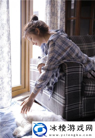 女被-c-黄扒衣服作文引爆热议-友：背后真相让人意外又心酸！