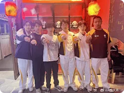 大帅晒军团杯戒指：谢谢大家陪伴一个短暂但美好的回忆！