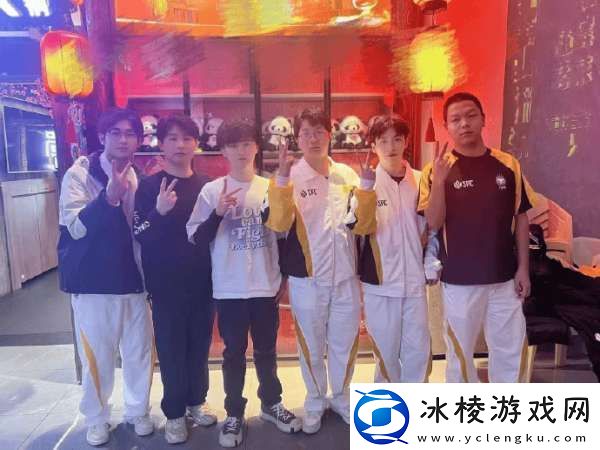 大帅晒军团杯戒指