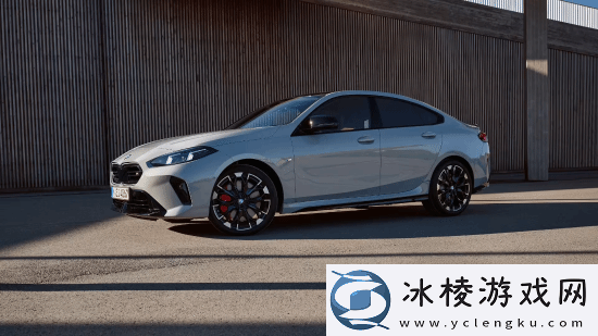 曝全新宝马2系四门轿跑车明年国内上市：竞争奔驰A级