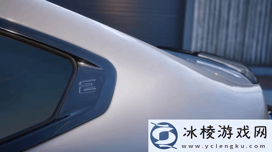 曝全新宝马2系四门轿跑车明年国内上市