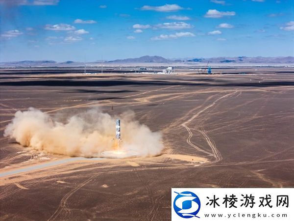 我国第一款不锈钢火箭朱雀三号完成1万米垂直起降飞行