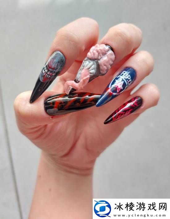 玩家打造生化危机2主题美甲