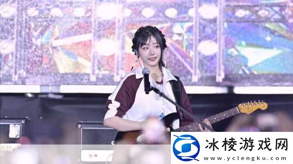 张娜英：张娜英：在音乐与梦想中绽放的才华少女