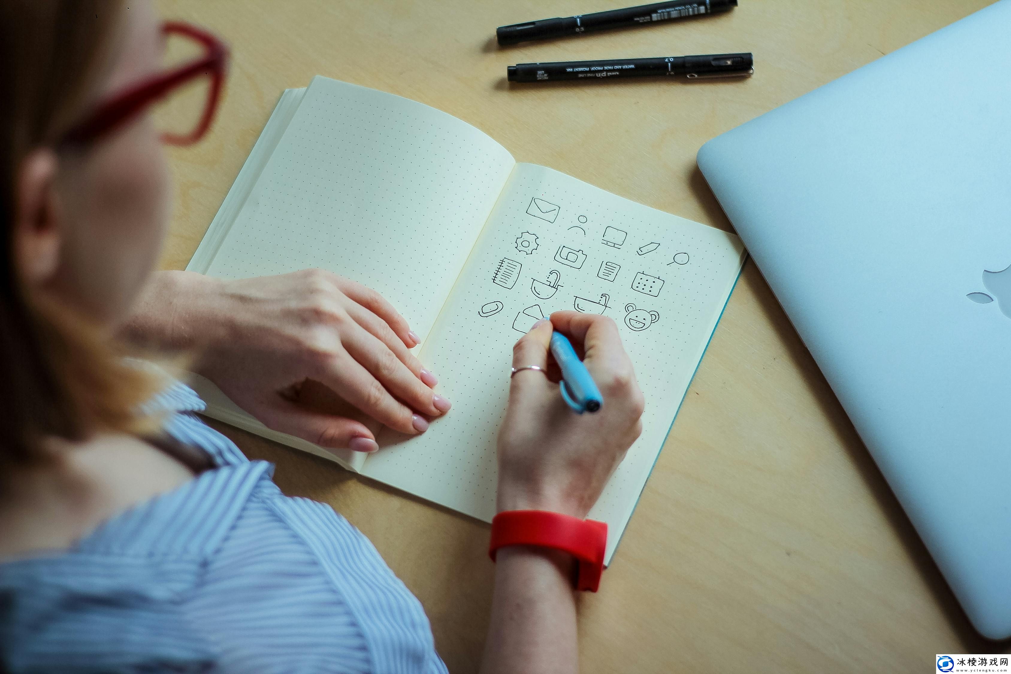 女教师堕落:-一场道德与欲望的较量