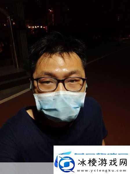 口罩跑步者抗疫主题跑酷冒险之旅