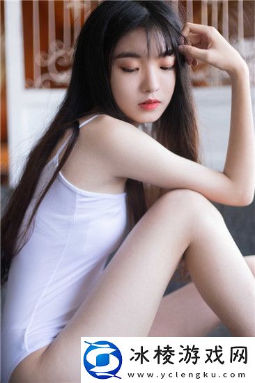 女学生被-c-扒衣服英文站震惊全-友：我简直不敢相信！