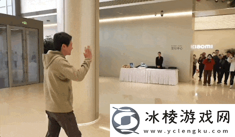 雷军周末无休验收小米「车位到车位」：全程直播-放话-2025-再投-35-亿站稳第一梯队