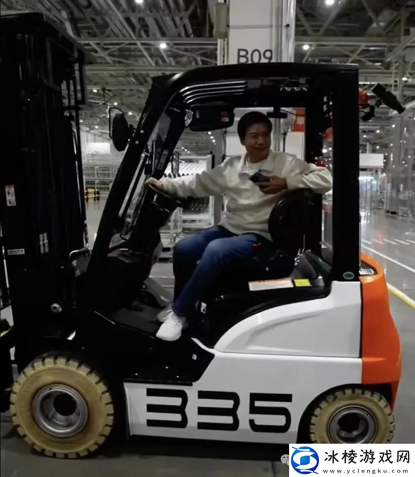 雷军周末无休验收小米「车位到车位」