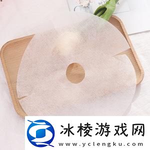 “面膜双向秀”：胸以上脸以下