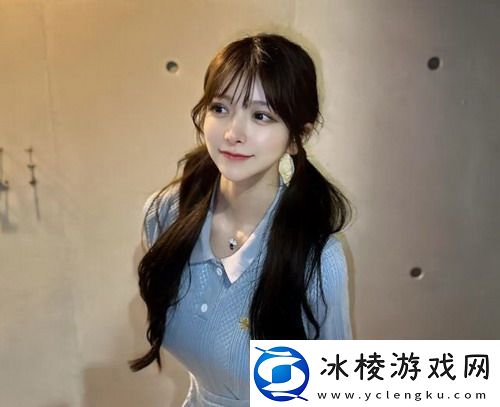 一面膜胸口一面吻：在护肤与浪漫交织的时刻感受生活的美好与温暖！