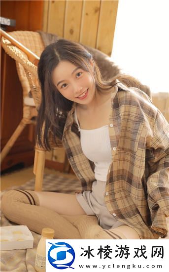 动漫女被 c 扒衣服做小电影引起热议-友评论：背后真相让人心碎！