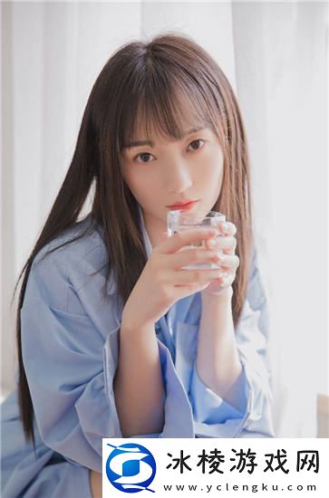 女学生被-c-扒衣服英文站引发广泛关注-友：事件真相让人心寒！