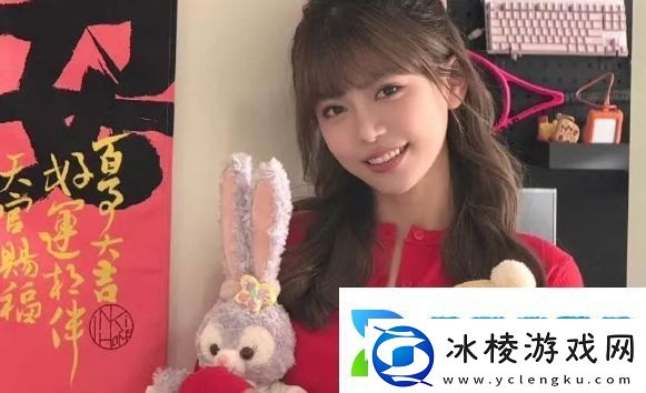 周淑怡直播间狂秀舞技人数瞬间飙升十倍网友：说好的游戏主播呢