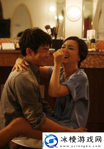 饭山香织主演上司与部下妻12：办公室禁忌之恋的纠葛