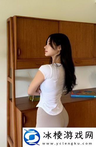 当小寡妇汆白肉遇上络热梗：经典歌曲的“肉”与“情”