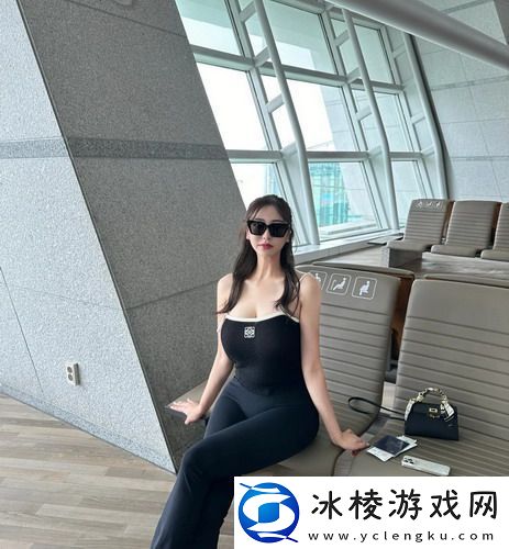 一边下奶一吃敷视频53分钟-友：这是奶妈的日常吗-真是太魔幻了！